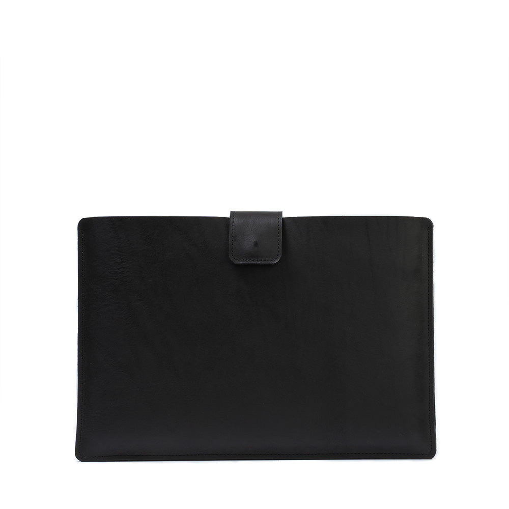 Leather Sleeve bag for MacBook Pro 14 with zipper pocket in black color made by Geometric Goods