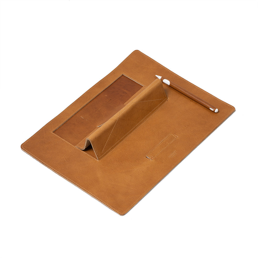 Camel light brown color Leather Desktop Mat for iPad by Geometric Goods, photo with Apple Pencil