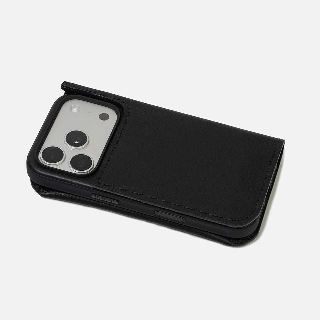 iPhone 17 Series in Classic 5.0 leather folio — compatible with MagSafe case; protective leather frame, slim profile, strong MagSafe alignment