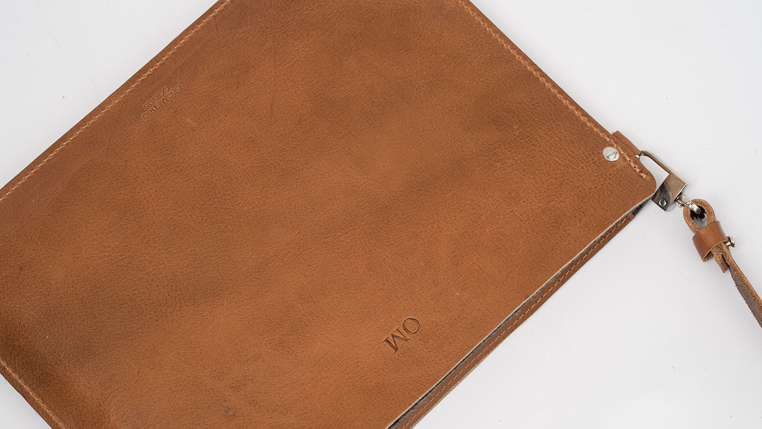 leaher ipad sleeve