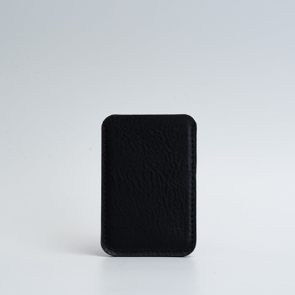 black minimal card holder with magsafe