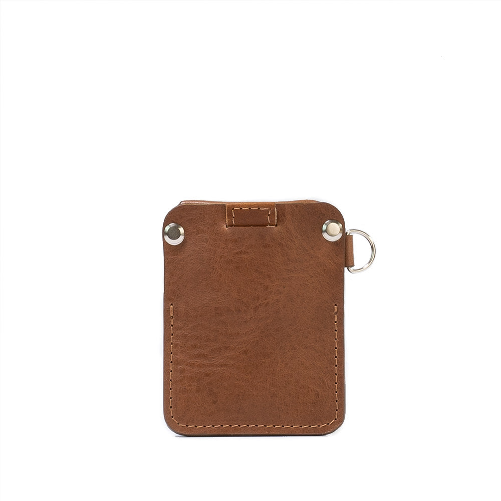 AirTag wallet key ring minimalis style in brown color made by Geometric Goods form premium Italian full-grain leather