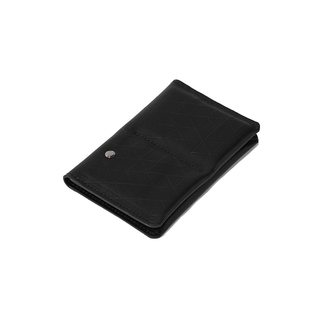 Leather AirTag Passport Holder 2.1 | RFID Blocking