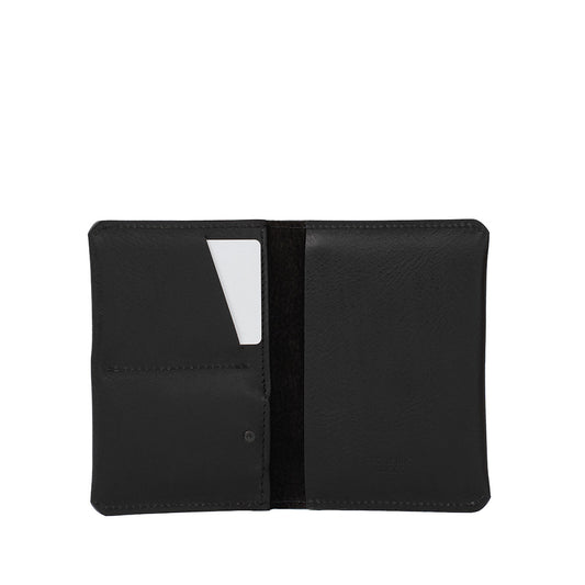 Leather AirTag Passport Holder 2.1 | RFID Blocking