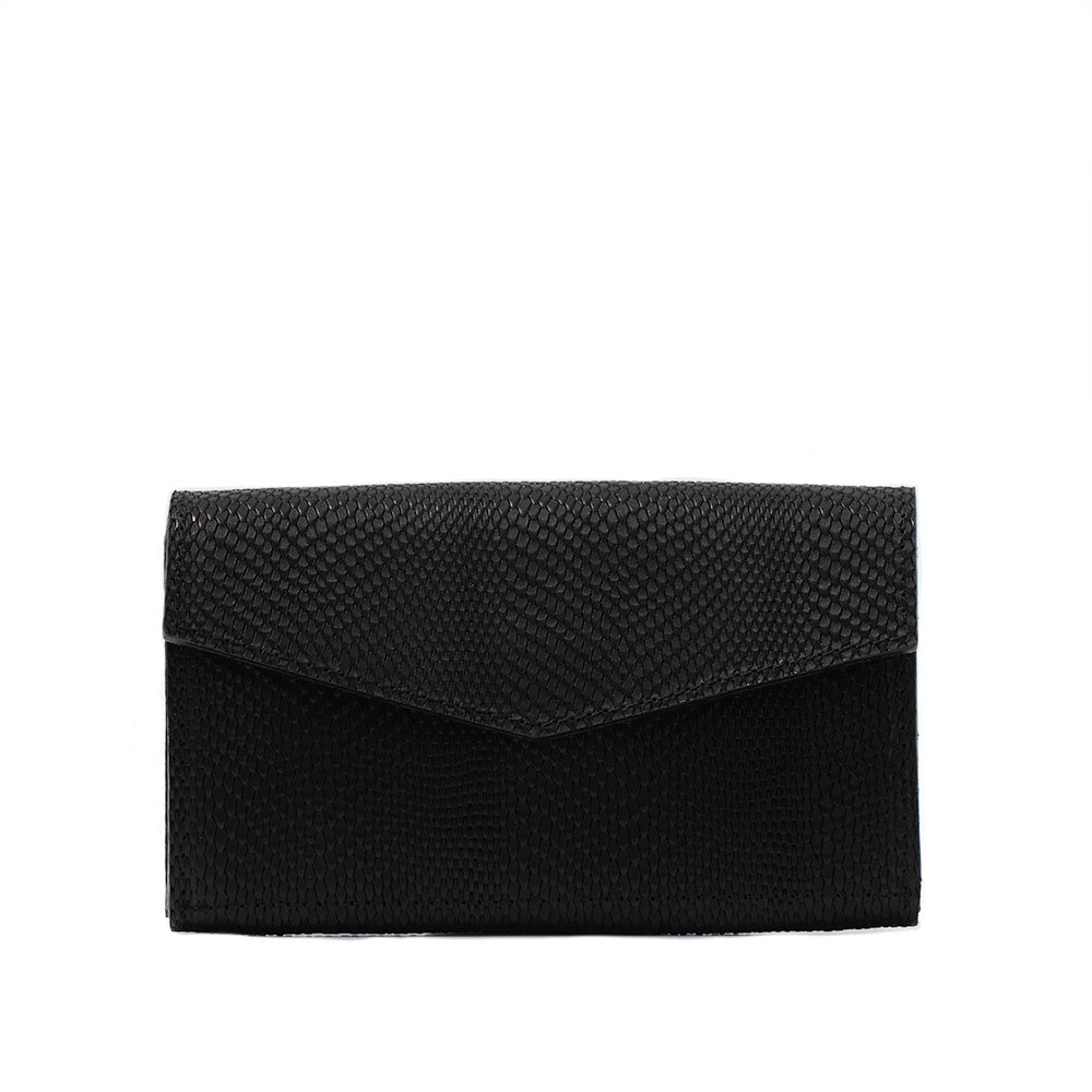 Geometric Goods black snake print leather AirTag wallet for women – style and functionality combined