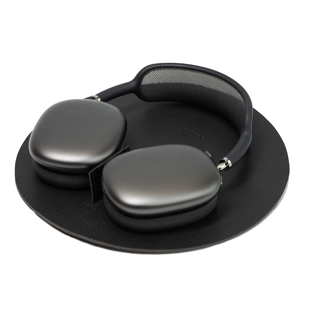 AirPods Max Sleek Rest Station on Black Leather, Ideal for Secure Storage and Low-Power Mode