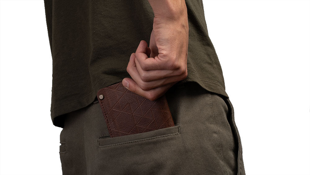 minimalist air tag billfold wallet vectors brown fins in a pocket