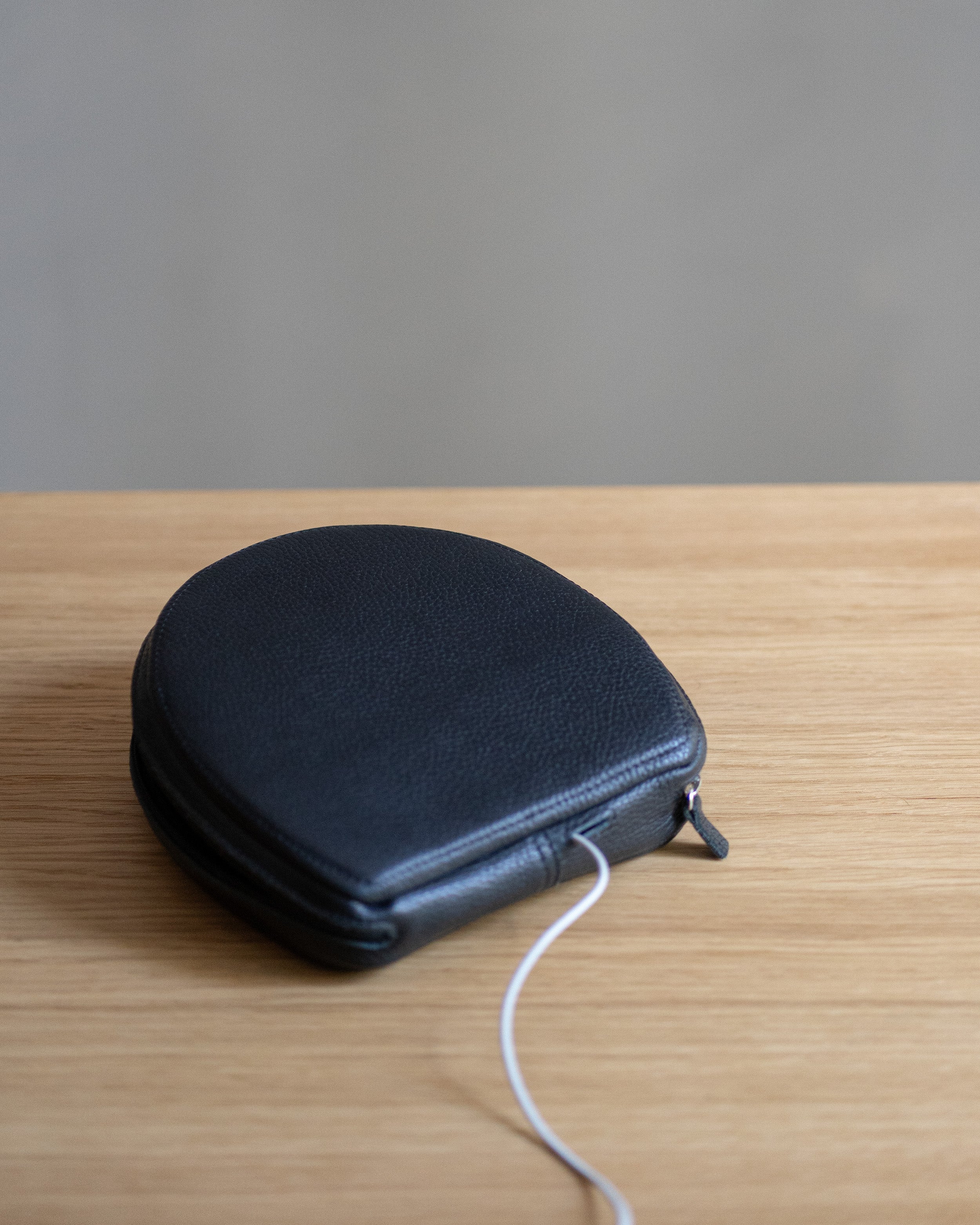 Flat-grain leather case for AirPods Max closed view