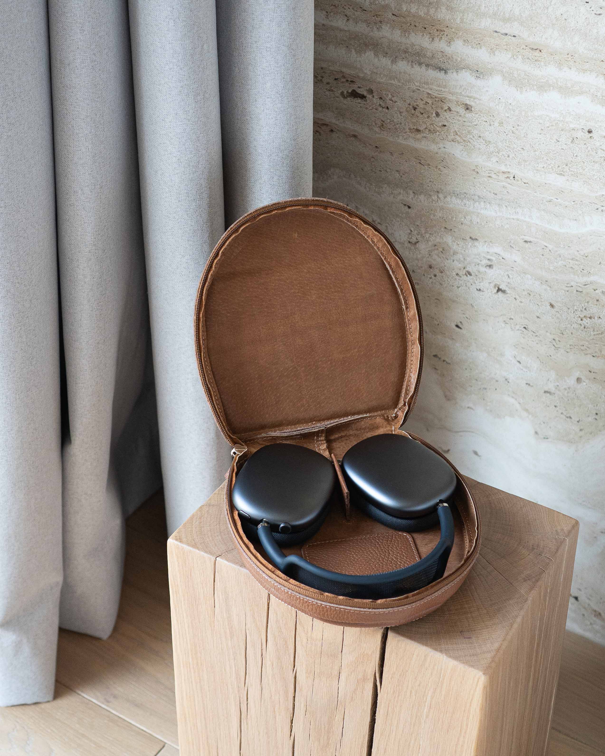 Flat-grain leather case for AirPods Max open view