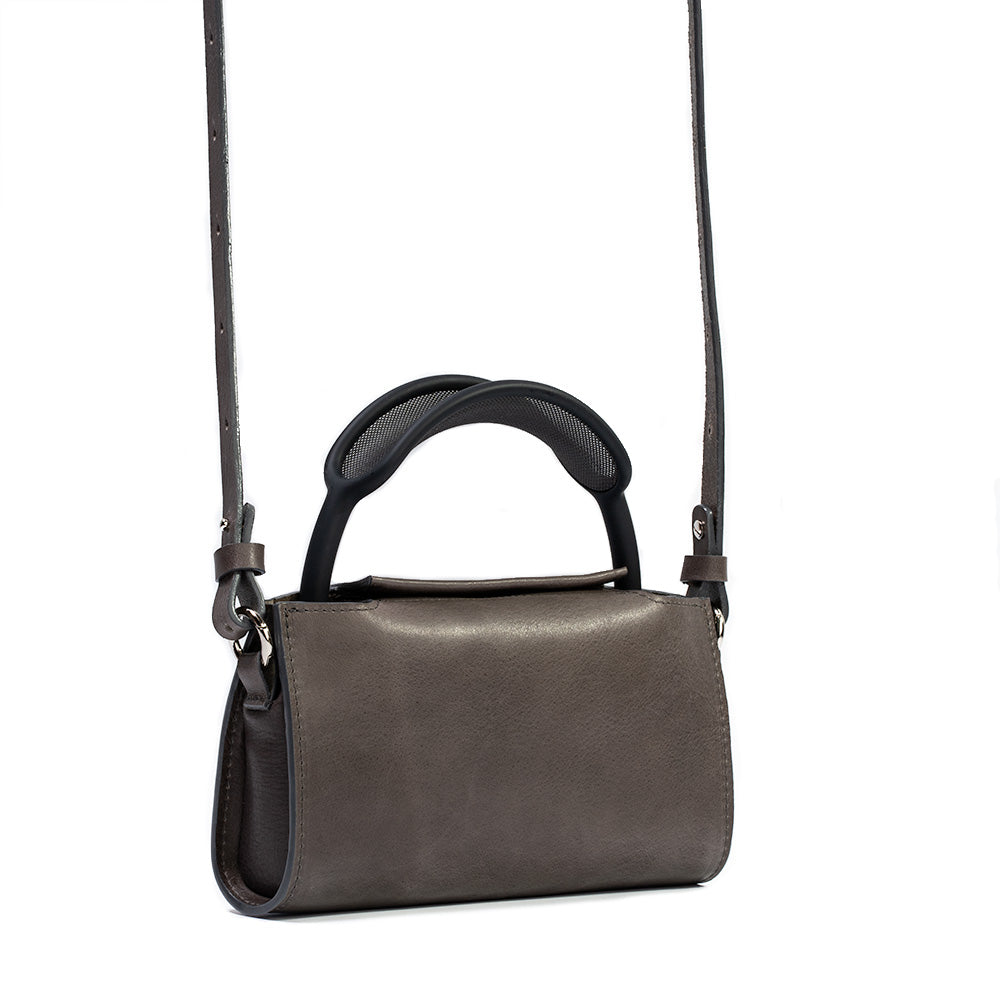 AirPods Max accessory: Stylish gray crossbody bag for effortless portability.