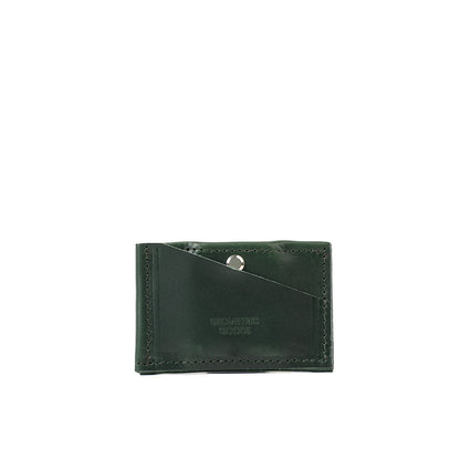 Sophisticated green AirTag wallet crafted from fine leather, featuring a compact design with a hidden AirTag compartment, snap closure, and capacity for up to seven cards.