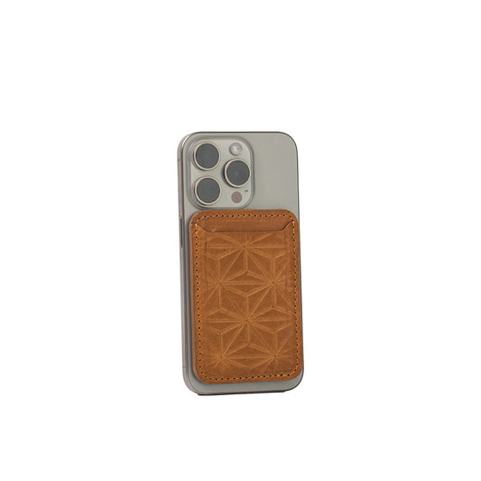 Camel leather MagSafe wallet for iPhone, handcarved Geometric Flower pattern, Italian vegetable-tanned leather, artisan card holder, MagSafe compatible
