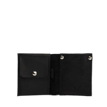 Black leather men's Airtag wallet with coin pocket – stylish and trackable
